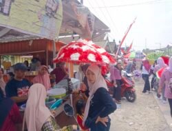 Pawai Payung Hias Jadi Berkah bagi UMKM Kedungadem