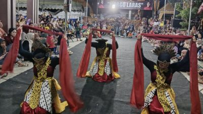 Tari Rampak Semarakkan Puncak Sedekah Bumi Dusun Gembol dan Mlaten