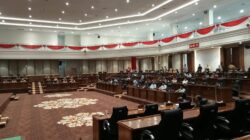 Rapat Paripurna DPRD Bojonegoro Bahas Lima Raperda, Bupati Sampaikan Jawaban Fraksi