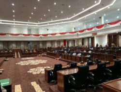 Rapat Paripurna DPRD Bojonegoro Bahas Lima Raperda, Bupati Sampaikan Jawaban Fraksi