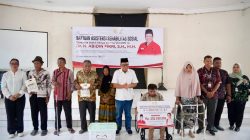 Abidin Fikri Salurkan Bantuan Alat Aksesibilitas dan Sembako untuk 99 Warga Bojonegoro-Tuban